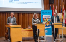 2025-11-10 panel.jpg