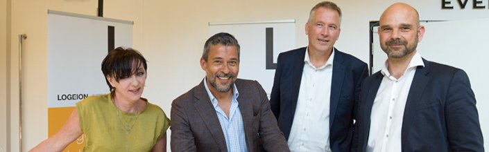 ondertekening-Orange-Otters.jpg