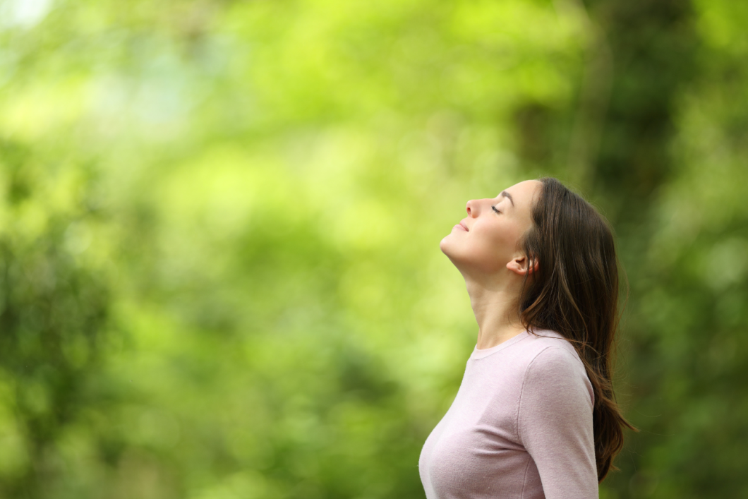Vrouw_in_natuur